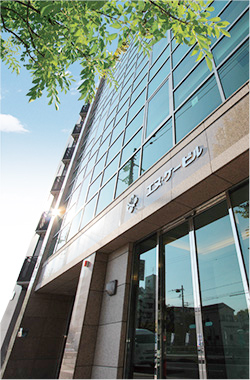 エヌ・ケービル